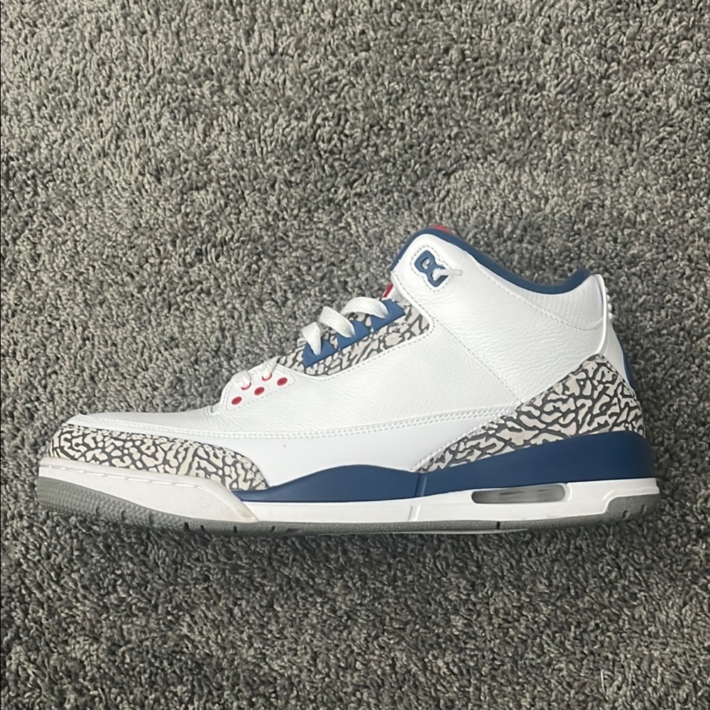 Jordan Men's White Navy Elephant Print Sneakers